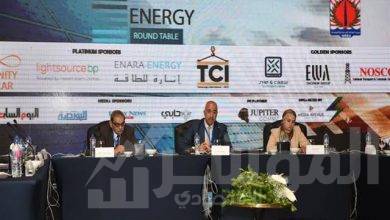 صورة رئيس هيئة الطاقة المتجددة يفتتح المائدة المستديرة الأولى للاستثمار في الطاقة المتجددة   