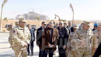 صورة رئيس الوزراء يصعد للدور الـ16 بالبرج الأيقونى فى العاصمة الإدارية الجديدة