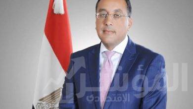 صورة رئيس الوزراء يتفقد المستشفى الميداني بجامعة عين شمس