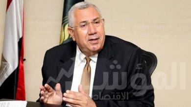صورة وزير الزراعة يعلن ولاول مرة بعد 14 سنة مصر ضمن الدول التى تعتمد نظام المنشآت الخالية من مرض إنفلونزا الطيور.