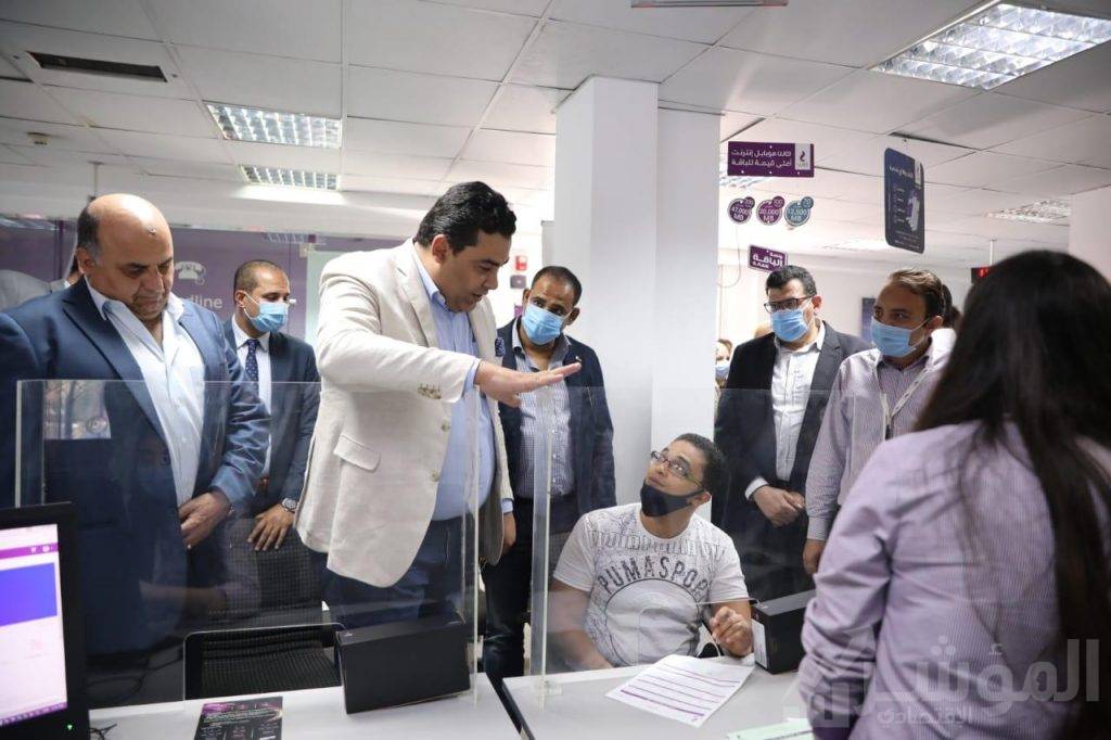 الرئيس التنفيذي للمصرية للاتصالات يتفقد سير العمل بالإسكندرية