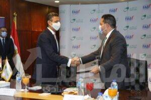 البريد وبنك أبو ظبي الأول يوقعان بروتوكول تعاون