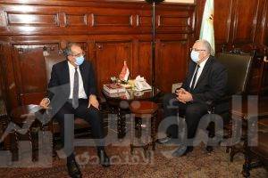 وزيرا الاتصالات والزراعة اثناء المباحثات