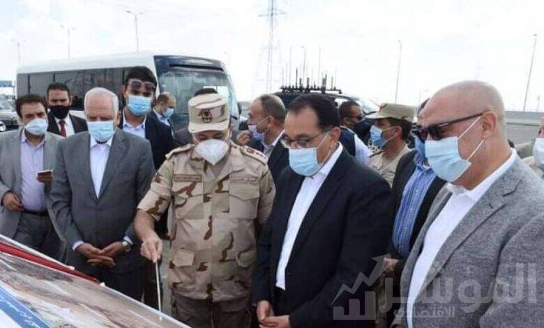 رئيس الوزراء يتفقد أعمال تطوير محاور وطرق مدينة السادس من أكتوبر