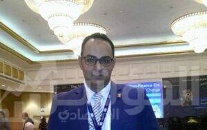 الدكنور محمد عبد الوهاب الخبير الاقتصادي والمحلل المالي