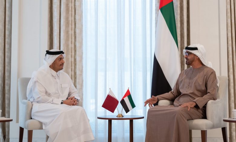 محمد-بن-زايد-يستقبل-وزير-خارجية-قطر