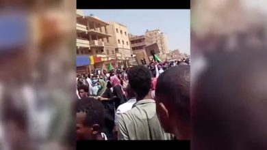 شاهد.-تظاهرات-ضخمة-في-السودان-احتجاجًا-على-حكم-الجيش