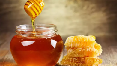 صورة الإفراط في تناول العسل المجمد يُسبب مشاكل الجهاز الهضمى