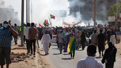 عودة-خدمات-الإنترنت-جزئيًا-إلى-السودان-بعد-يوم-دام.-والشرطة-تنفي-قتل-متظاهرين