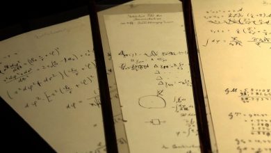 صورة عرض مخطوطة أينشتاين لنظرية النسبية العامة في مزاد.. وهذه قيمتها