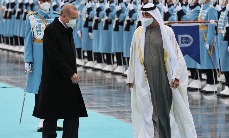 “سابقة-في-البروتوكول-التركي”.-طريقة-استقبال-محمد-بن-زايد-تثير-تفاعلا