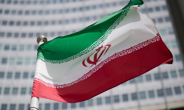 إيران-تعلن-الاتفاق-على-“فتح-صفحة-جديدة”-بالعلاقات-مع-الإمارات