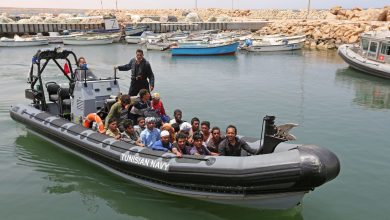 البحرية-التونسية-تنقذ-مئات-المهاجرين-في-مركب-جنح-قبالة-سواحل-صفاقس