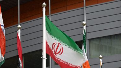 صورة وسائل إعلام إيرانية: مسؤولون إماراتيون وسوريون يجرون زيارات تزامنية إلى طهران