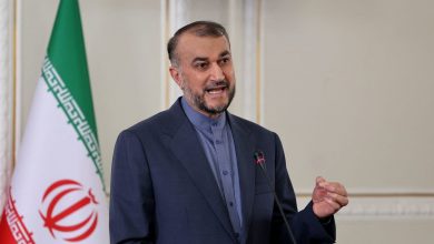 صورة وزير الخارجية الإيراني: توصلنا إلى “اتفاق جيد” مع الوكالة الذرية
