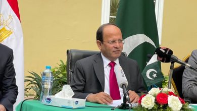 صورة سفير باكستان في مصر يجري زيارة لشركة التشخيص المتكاملة القابضة «IDH» لبحث سبل تعاونها مع الشركات الباكستانية