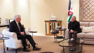 ملك-الأردن-يلتقي-وزير-دفاع-إسرائيل-في-عمّان.-ويؤكد-دعم-التهدئة-بالأراضي-الفلسطينية