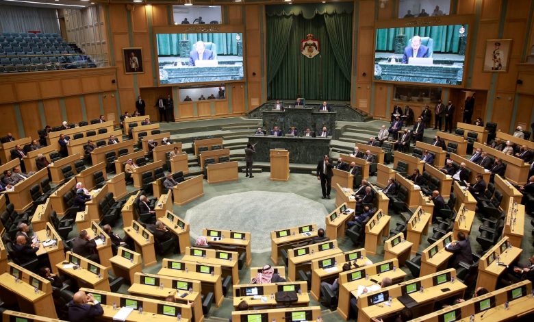 برلمان-الأردن-يقر-مشروعًا-لتعديل-الدستور-بعد-جلسات-ماراثونية.-هذه-أبرز-ملامحه