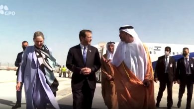 شاهد-لحظة-وصول-رئيس-إسرائيل-الى-الإمارات