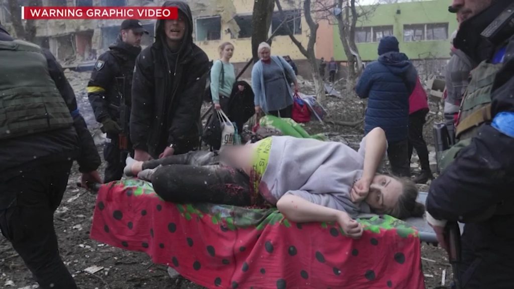 وفاة-امرأة-حامل-وجنينها-تسلط-الضوء-على-وحشية-الغزو-الروسي-لأوكرانيا