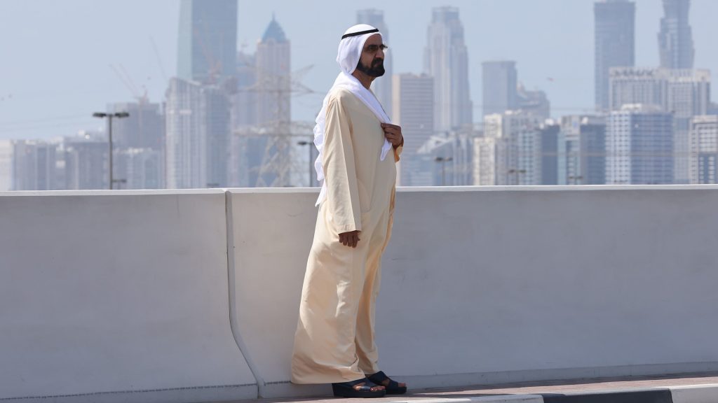 للزائرين-والمقيمين.-حكومة-الإمارات-تعتمد-تعديلات-دخول-وإقامات-الأجانب