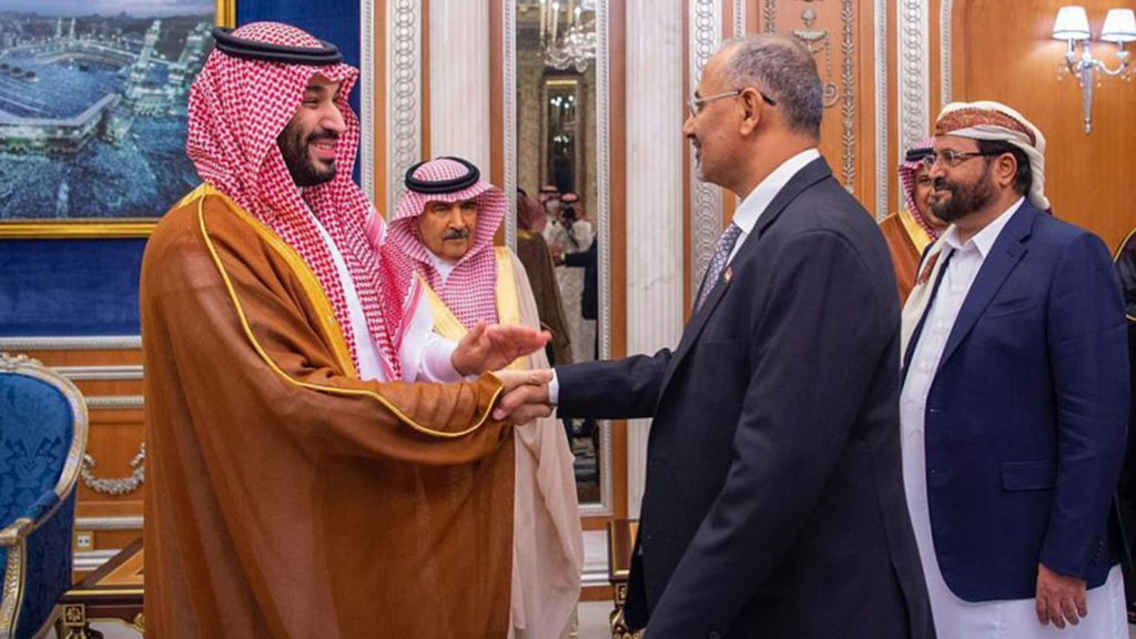 السعودية-والإمارات-تقدمان-3-مليارات-دولار-لليمن-بعد-تشكيل-المجلس-الرئاسي