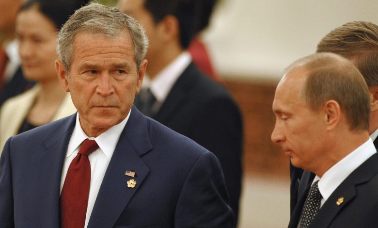 خلفان-يعلق-على-“لوم”-جورج-بوش-لبوتين-ويغرد-عما-كان-ليحصل-لو-أن-ترامب-رئيس-أمريكا