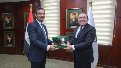 صورة رئيس البريد المصري يستقبل سفير جمهورية أذربيجان بالقاهرة