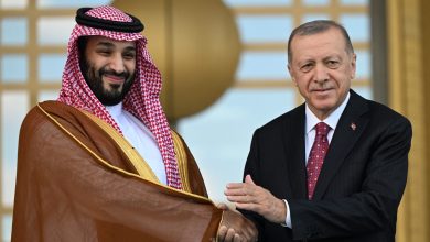 لحظة-استقبال-أردوغان-لولي-العهد-السعودي-بعد-وصوله-إلى-أنقرة