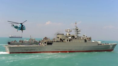 البحرية-الإيرانية-تحتجز-زورقين-مُسيرين-أمريكيين-في-البحر-الأحمر-لعدة-ساعات