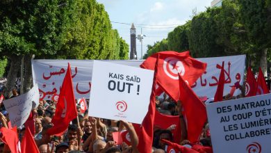 مظاهرات-مناهضة-للرئيس-في-تونس.-وقيس-سعيد-يتوعد-بالتخلص-من-كل-“عميل-وخائن”