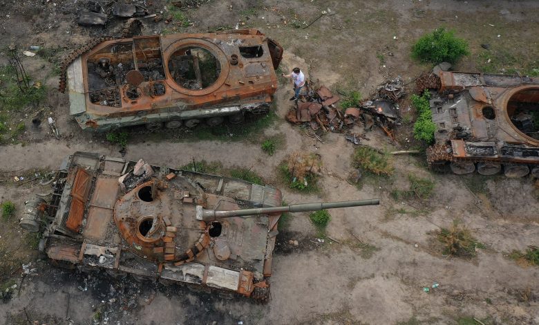 مسؤول-أمريكي-يوضح-خسائر-الجيش-الروسي-في-أوكرانيا:-فقد-نصف-الدبابات