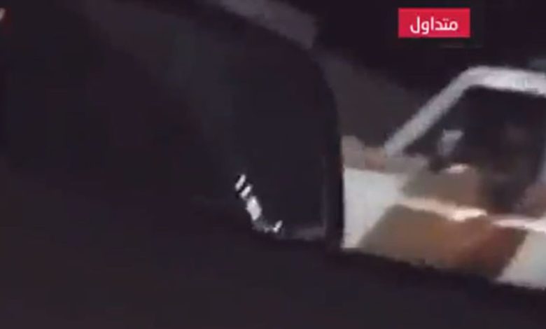 السعودية.-تداول-فيديو-ما-فعله-مواطن-مع-رجل-أمن-داخل-دورية-شرطة-والداخلية-ترد