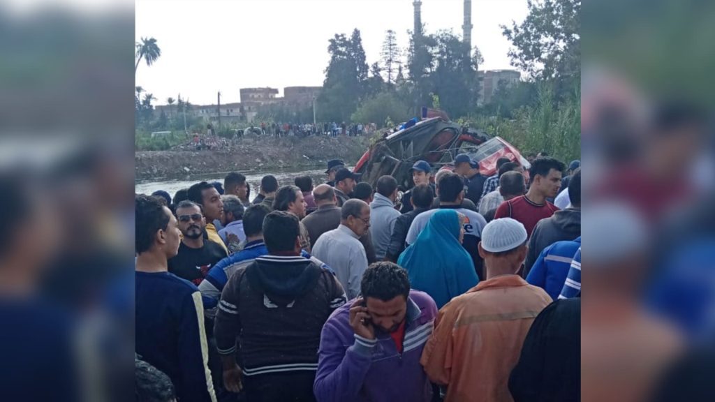 مصرع-20-شخصًا-وإصابة-5-على-الأقل-في-انقلاب-حافلة-ركاب-شمالي-مصر