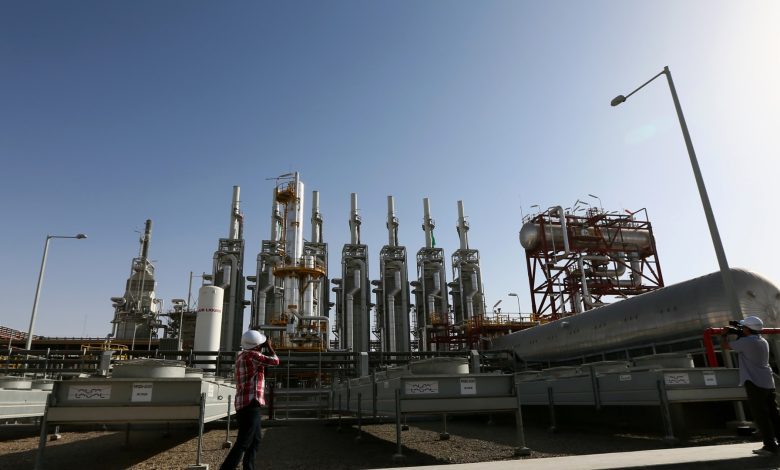 دول-الخليج-لا-تستطيع-التخلي-عن-النفط.-لكن-يمكنها-خفض-انبعاثاتها