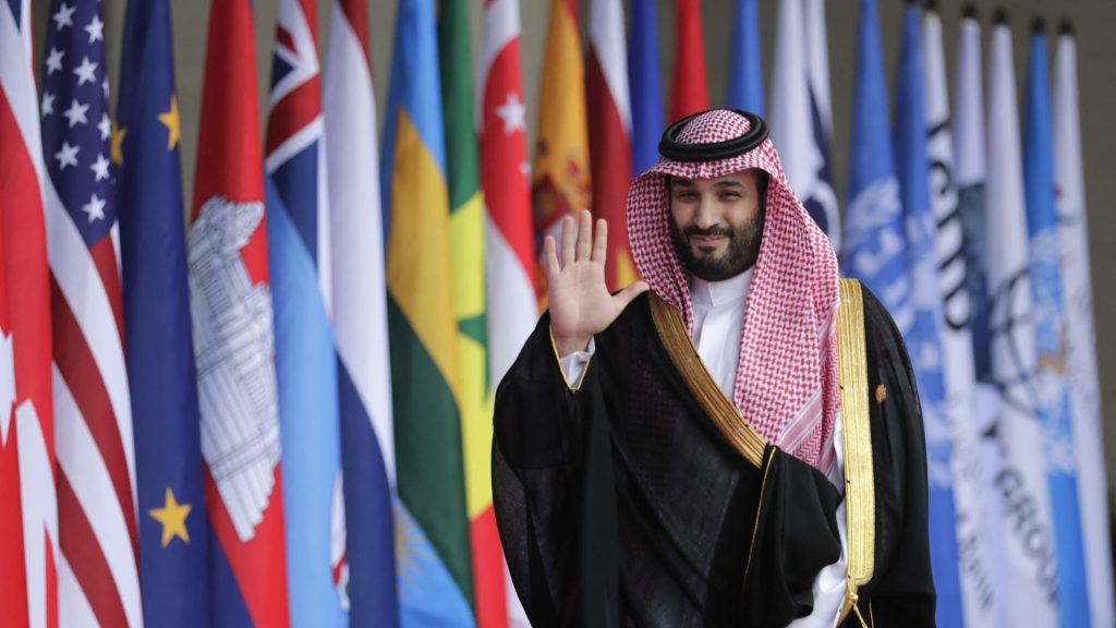 “اتجه-إلى-مقعده”.-تفاعل-على-لقطة-ولي-العهد-السعودي-وماكرون-في-قمة-العشرين