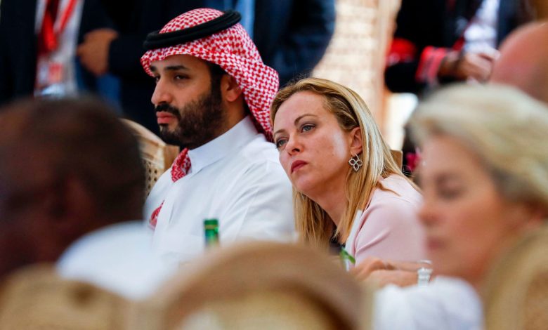 “بحديث-جانبي”.-تداول-لقطات-محمد-بن-سلمان-ورئيسة-وزراء-إيطاليا-جورجا-ميلوني-بقمة-العشرين