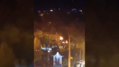 فيديو-يظهر-لحظة-اشعال-محتجين-النار-بمنزل-الخميني-في-إيران