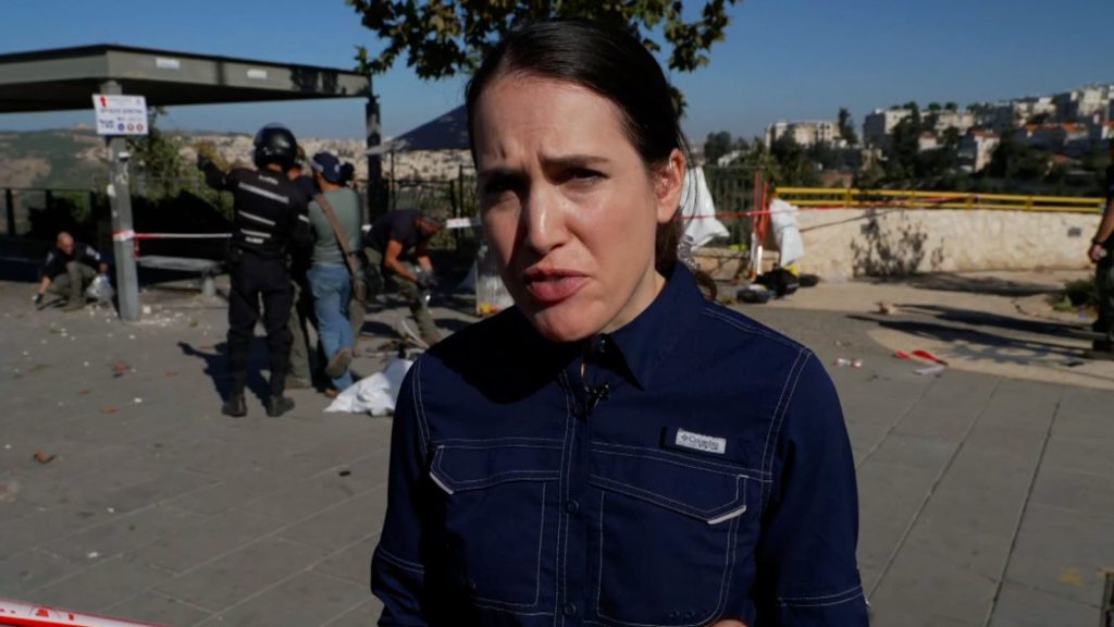 شاهد-مراسلة-cnn-تغطي-ما-حدث-في-موقع-انفجار-القدس
