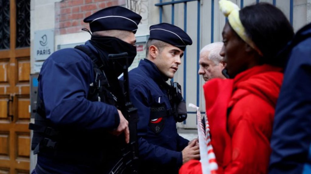 الشرطة-الفرنسية-تعتقل-مُطلق-النار-في-المركز-الكردي-في-باريس