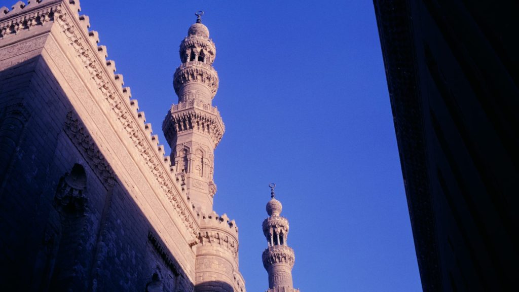 دار-الإفتاء-المصرية:-لا-مانع-شرعا-من-تهنئة-غير-المسلمين-في-أعيادهم.-ولا-خروج-عن-الدين