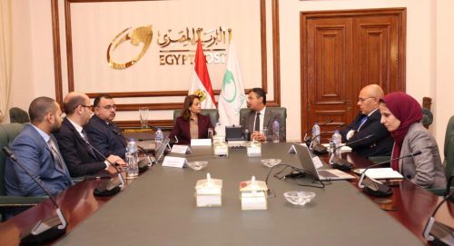   رئيس البريد المصري يستقبل مفوض الاتحاد الإفريقي للبنية التحتية والطاقة والمعلوماتية والسياحة في الاتحاد الإفريقي.