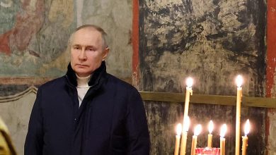 تفاعل-على-فيديو-بوتين-يقف-“وحيدا”-بقداس-عيد-الميلاد-الأرثودوكسي