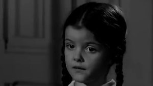 وفاة-الممثلة-ليزا-لورينغ-نجمة-“عائلة-آدامز”-الأصلية-عن-عمر-64-عامًا