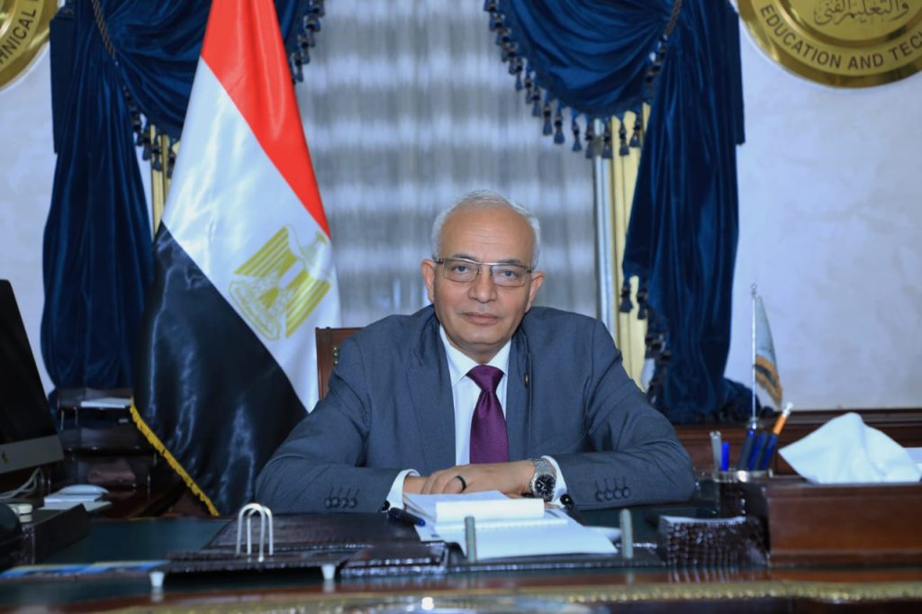 التعليم: تدريس اللغة الثانية بالمدارس الحكومية الإعدادية من العام الدراسى 2025