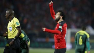 محمد-صلاح-يشكو-معاناة-زملائه-اللاعبين-إلى-الاتحاد-المصري.-وعلام-يُعلق