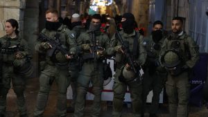 شهود-عيان-لـcnn:-قوات-إسرائيلية-اقتحمت-المسجد-الأقصى-مجددا-مساء-الأربعاء