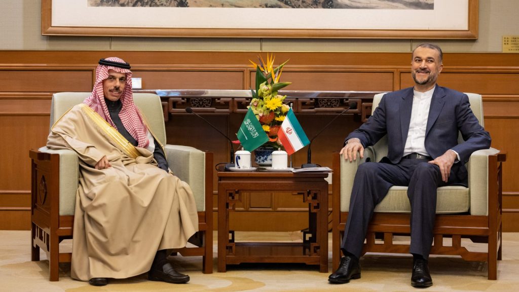 وزير-خارجية-إيران-يوضح-ما-دار-خلال-اجتماعه-مع-نظيره-السعودي-في-الصين