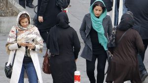 إيران.-الكاميرات-أداة-الحكومة-لملاحقة-النساء-غير-الملتزمات-بالحجاب