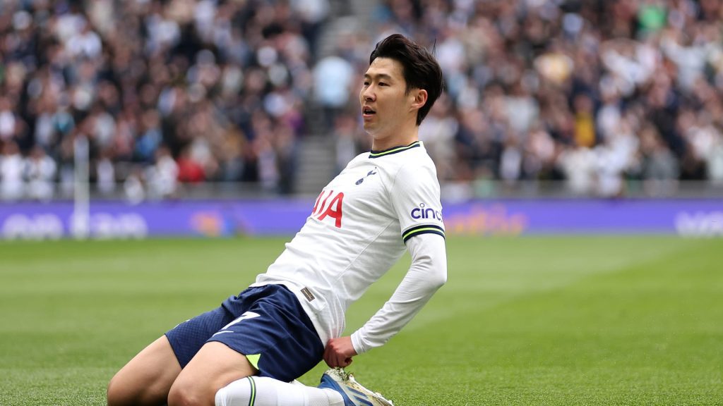 تسديدة-“صاروخية”-تدخل-سون-سجلات-تاريخ-الدوري-الإنجليزي.-ومغرّدون-يشيدون-به